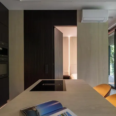 Luxury Parkside In Апартаменти