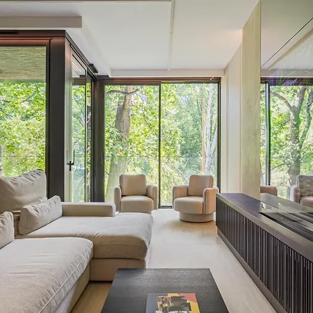 Luxury Parkside In *